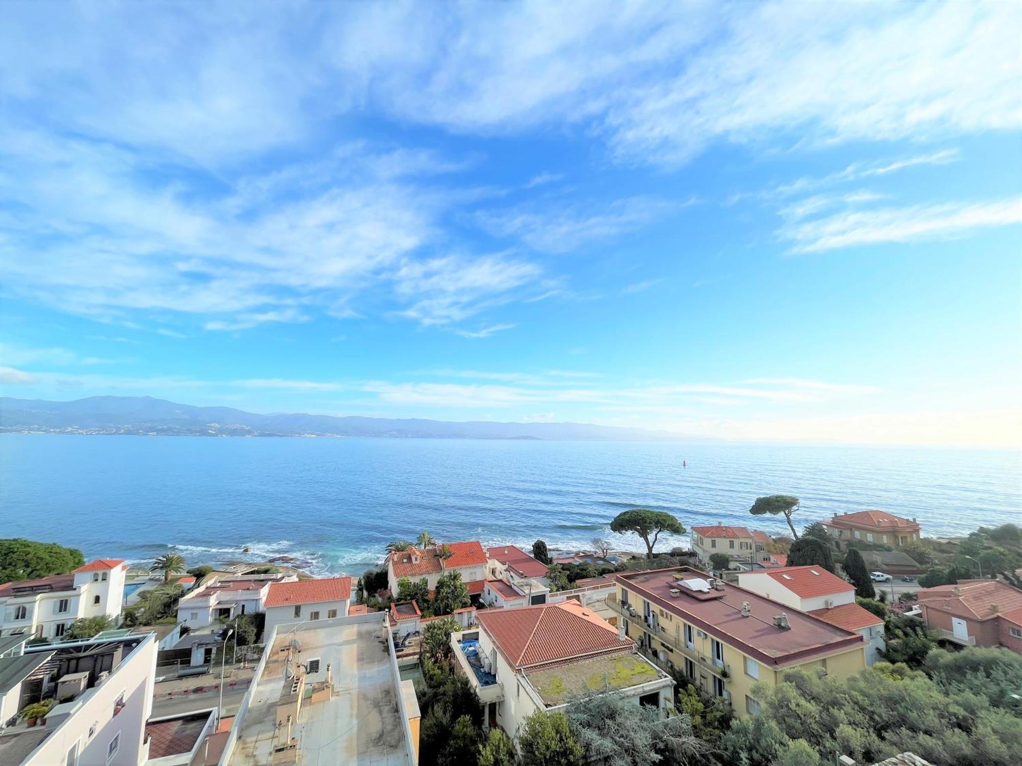 Appartement Vue Mer Carmino Ajaccio Ajaccio  Exterior photo